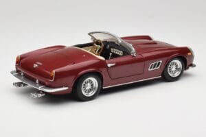 Ferrari 250 GT California Spider LWB Tumšsarkans Hot Wheels 1:18 25727 Metāls — attēls 3 no 8