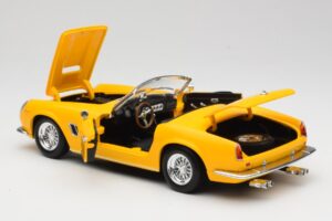 Ferrari 250 GT California Spider Dzeltens Hot Wheels 1:18 23905 Metāls — attēls 5 no 8