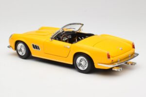 Ferrari 250 GT California Spider Dzeltens Hot Wheels 1:18 23905 Metāls — attēls 7 no 8