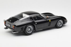 Ferrari 250 GTO Melns Kyosho 1:18 08431BK Metāls — attēls 3 no 8