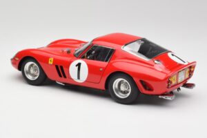 Ferrari 250 GTO #1 P. Rodriguez / W. Mairesse Paris 1000km 1962 CMC 1:18 M-254 Metāls — attēls 5 no 6