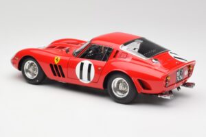 Ferrari 250 GTO #11 J. Surtees / M. Parkes Paris 1000km 1962 CMC 1:18 M-249 Metāls — attēls 5 no 6