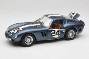 Ferrari 250 GTO #24 Zils Balta Svītra 1962 Bburago 1:18 3011-B2 Metāls — attēls 2 no 8