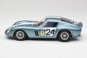 Ferrari 250 GTO #24 P. Rodriguez 12 Hours of Sebring GT3.0 Winner 1962 Kyosho 1:18 08438D Metāls — attēls 4 no 8
