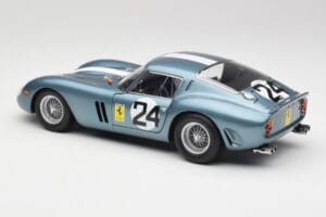 Ferrari 250 GTO #24 P. Rodriguez 12 Hours of Sebring GT3.0 Winner 1962 Kyosho 1:18 08438D Metāls — attēls 7 no 8