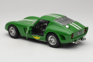 Ferrari 250 GTO #26 Zaļš Baltas Svītras 1962 Bburago 1:18 3011-G3 Metāls — attēls 5 no 8