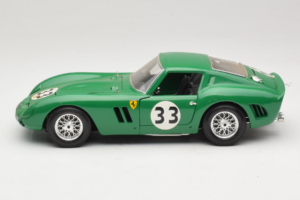 Ferrari 250 GTO #33 Zaļš Bburago 1:18 3011-G1 Metāls — attēls 4 no 8
