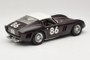 Ferrari 250 GTO #86 Melns Bburago 1:18 3011-B1 Metāls — attēls 3 no 8