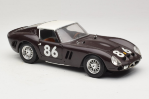 Ferrari 250 GTO #86 Melns Bburago 1:18 3011-B1 Metāls — attēls 6 no 8