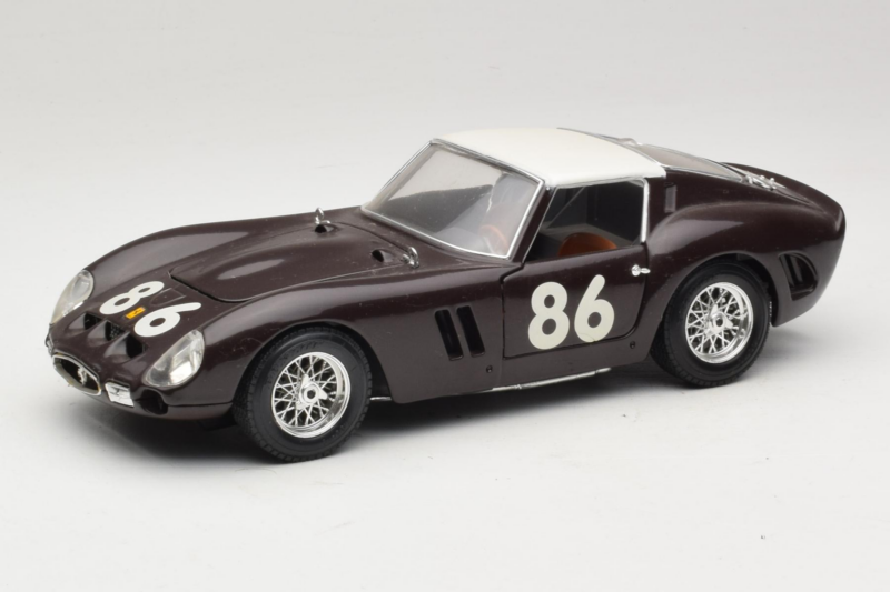 Ferrari 250 GTO #86 Melns Bburago 1:18 3011-B1 Metāls