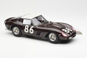 Ferrari 250 GTO #86 Targa Florio 1962 CMC 1:18 M-156 Metāls — attēls 4 no 6