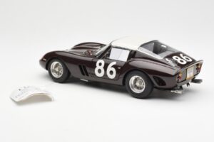 Ferrari 250 GTO #86 Targa Florio 1962 CMC 1:18 M-156 Metāls — attēls 5 no 6