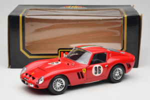 Ferrari 250 GTO #96 Sarkans 1962 Bburago 1:18 3011-N1 Metāls — attēls 8 no 8