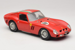 Ferrari 250 GTO #96 Sarkans Itālijas Karogs 1962 Bburago 1:18 3011-P2 Metāls — attēls 6 no 8
