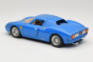 Ferrari 250 LM Zils Bburago 1:18 3033-B1 Metāls — attēls 7 no 8