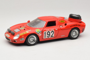 Ferrari 250 LM #192 Sarkans 1965 Bburago 1:18 3033-P1 Metāls