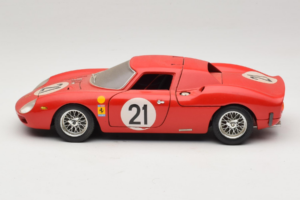 Ferrari 250 LM #21 M. Gregory / J. Rindt 24 Hours of Le Mans 1965 Bburago 1:18 3033-P2 Metāls — attēls 4 no 8