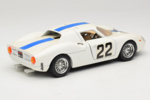 Ferrari 250 LM #22 Balts 1965 Bburago 1:18 3333-W1 Metāls — attēls 3 no 8