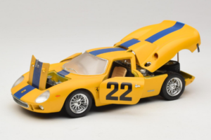 Ferrari 250 LM #22 Dzeltens 1965 Bburago 1:18 3333-Y1 Metāls — attēls 2 no 8