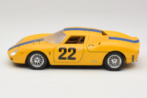 Ferrari 250 LM #22 Dzeltens 1965 Bburago 1:18 3333-Y1 Metāls — attēls 4 no 8
