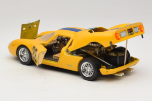 Ferrari 250 LM #22 Dzeltens 1965 Bburago 1:18 3333-Y1 Metāls — attēls 5 no 8