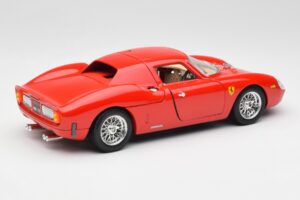Ferrari 250 Le Mans Sarkans Bburago 1:18 3033 Metāls — attēls 3 no 8