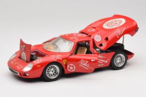 Ferrari 250 LM Sarkans Balts Essen Autographs Ierobežots Izdevums Bburago 1:18 3033-P4 Metāls — attēls 2 no 8