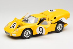 Ferrari 250 LM #21 M. Gregory / J. Rindt NART 24 Hours of Le Mans Winner 1965 Hot Wheels 1:18 25729 Metāls — attēls 2 no 8
