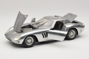 Ferrari 275 GTB Chrome Sudrabs Guiloy 1:18 B004 Metāls — attēls 2 no 8
