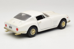 Ferrari 275 GTB/4 Balts ERTL 1:18 7493 Metāls — attēls 3 no 8