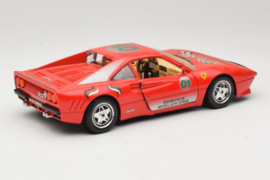 Ferrari 288 GTO #1 Sarkans 1984 Bburago 1:18 3027-P3 Metāls — attēls 3 no 8