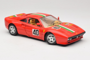 Ferrari 288 GTO #40 Sarkans Itālijas Karogs 1984 Bburago 1:18 3027-P1 Metāls — attēls 6 no 8