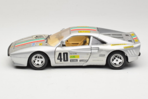 Ferrari 288 GTO #40 Sudrabs 1984 Bburago 1:18 3027-S1 Metāls — attēls 4 no 8