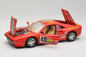 Ferrari 288 GTO Rally #40 Sarkans 1986 Bburago 1:18 3057-P1 Metāls — attēls 2 no 8