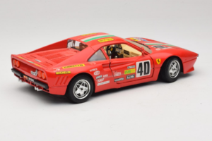 Ferrari 288 GTO Rally #40 Sarkans 1986 Bburago 1:18 3057-P1 Metāls — attēls 3 no 8