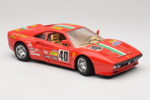 Ferrari 288 GTO Rally #40 Sarkans 1986 Bburago 1:18 3057-P1 Metāls — attēls 6 no 8