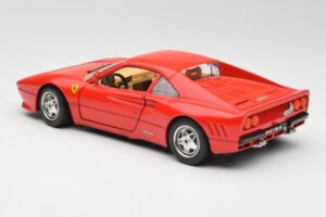 Ferrari 288 GTO Sarkans Bburago 1:18 3027 Metāls — attēls 7 no 8