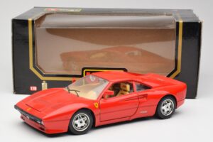 Ferrari 288 GTO Sarkans Bburago 1:18 3027 Metāls — attēls 8 no 8