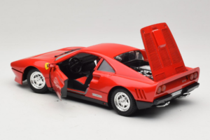 Ferrari 288 GTO Sarkans Tonka 1:18 1680 Metāls — attēls 5 no 9