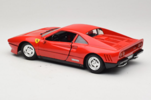Ferrari 288 GTO Sarkans Tonka 1:18 1680 Metāls — attēls 7 no 9