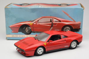 Ferrari 288 GTO Sarkans Tonka 1:18 1680 Metāls — attēls 8 no 9