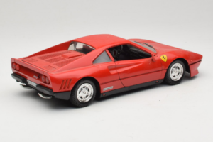 Ferrari 288 GTO Sarkans Tonka 1:18 3233 Metāls — attēls 3 no 8