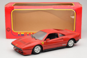 Ferrari 288 GTO Sarkans Tonka 1:18 3233 Metāls — attēls 8 no 8