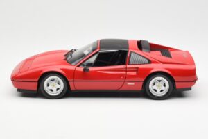 Ferrari 328 GTS Sarkans Kyosho 1:18 08185R Metāls — attēls 4 no 8