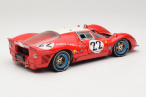 Ferrari 330 P4 #22 Scuderia Filipinetti Poor Condition 1967 Revell 1:18 48825-P1 Metāls — attēls 3 no 8