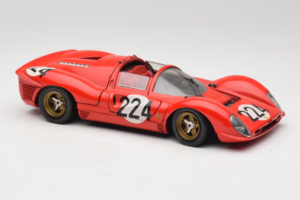 Ferrari 330 P4 #224 Sarkans 1967 Revell 1:18 48825-P2 Metāls — attēls 5 no 7