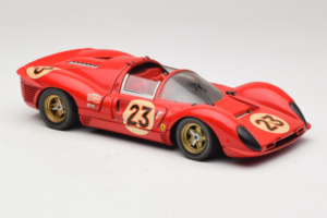 Ferrari 330 P4 #23 L. Bandini / C. Amon 24 Hours of Daytona Winner 1967 Revell 1:18 48833 Metāls — attēls 6 no 8