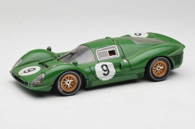 Ferrari 330 P4 #9 Zaļš Spa-Francorchamps 1967 Eagles Race 1:18 41007 Metāls