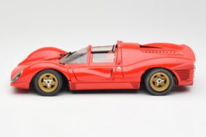 Ferrari 330 P4 Sarkans 1967 Revell 1:18 48822 Metāls — attēls 4 no 8