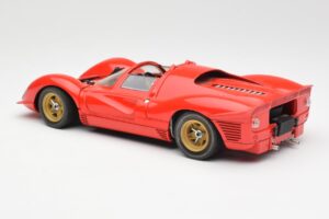 Ferrari 330 P4 Sarkans 1967 Revell 1:18 48822 Metāls — attēls 7 no 8